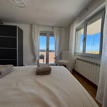 Intero Sul Mare Passeggiata Виареджо